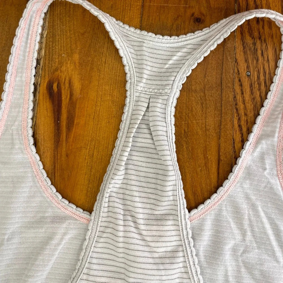 Lululemon 105 F Singlet, Pink & Grey, size 4 - Picture 10 of 10